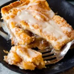 Apple Slab Pie With Maple Icing