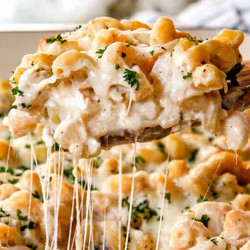 Chicken Alfredo Bake