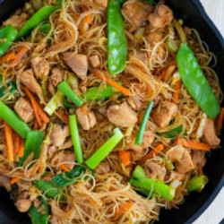 Filipino Stir-fried Noodles &amp; Chicken