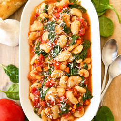 Tomato &amp; Garlic Butter Beans