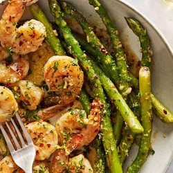 Garlic Butter Shrimp &amp; Asparagus