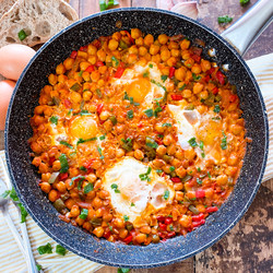 Spanish Garbanzo Beans With Eggs