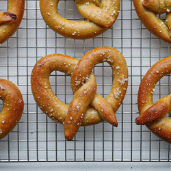 The Best Sourdough Soft Pretzels