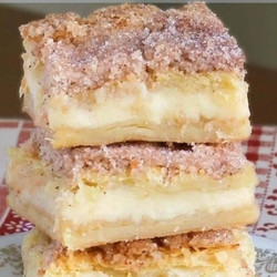 Easy Sopapilla Cheesecake Bars