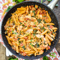 One-Pan Creamy Salmon Pasta