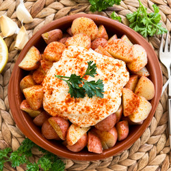 AMAZING 10-Minute Patatas Bravas