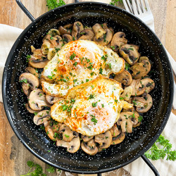 Spanish Eggs With Garlic Mushrooms | Champiñones Al Ajillo Con Huevos Fritos