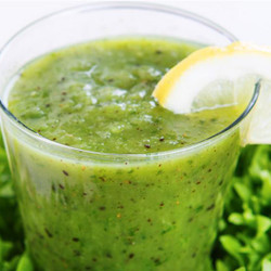 Kimberly Snyder’s Glowing Green Smoothie