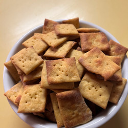 Sourdough discard crackers