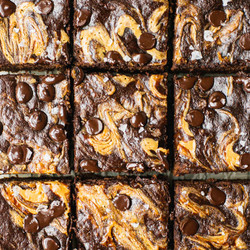 Flourless Banana Brownies {6 Ingredients}