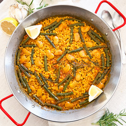 Chik&apos;n-Less Paella Valenciana | Authentic Recipe Without The Meat