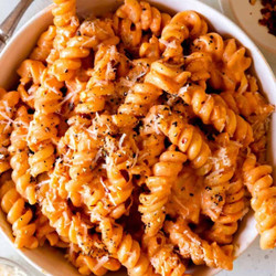 Rotini with Vodka Sauce