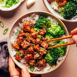 Spicy Garlicky Sesame Tofu (30 Minutes!)