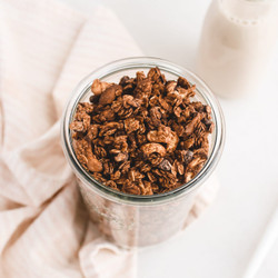 Double Chocolate Quinoa Granola (vegan, Gluten-free, Refined Sugar Free, Oil Free)