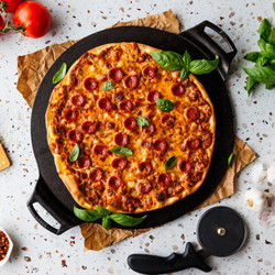 Thin Crust Pizza | Lodge Cast Iron