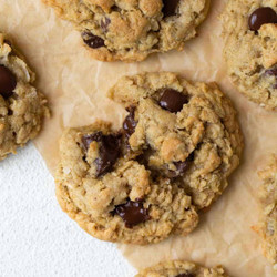 Gluten-free Oatmeal Chocolate Chip Cookies