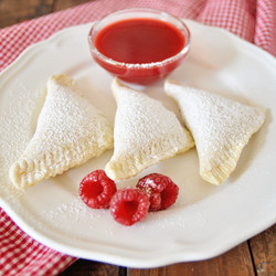 Nutella Stuffed Pockets With Raspberry Puree