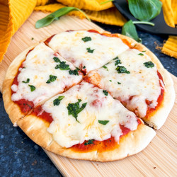 5 Minute NO OVEN Pizza