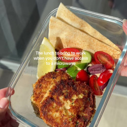 Tuna Patties With Hommus &amp; Pita