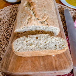 No-Knead No-Yeast Homemade Bread With Olive Oil &amp; Herbs