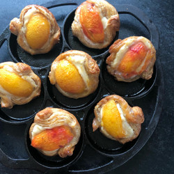 Peaches And Cream Danish | Lodge Cast Iron