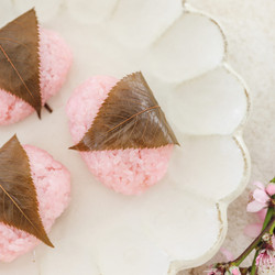 How To Make Japanese Sakura Mochi (naturally Colored)