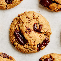 Vegan Chocolate Chip Cookies