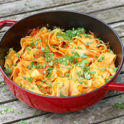 Pappardelle Met Sticky Sjalotten Uit Anna’s Perfecte Smaken