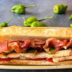 Bocadilla Serranito | The Heal Chef