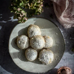 6 Ingredient Gluten-free And Vegan Russian Tea Cakes