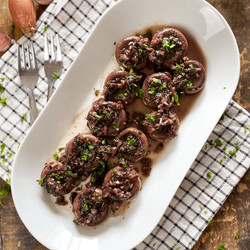 Sautéed Garlic Mushrooms With Shallots &amp; Red Wine