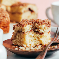 The Best Gluten-free Coffee Cake (1 Bowl!)