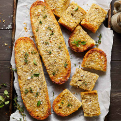 The Best Garlic Bread Spread