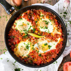 Basque-Style Baked Eggs Recipe