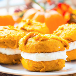 Pumpkin Whoopie Pies