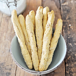 Crunchy Breadsticks With Sunflower Seeds - Rosquilletas De Pipas