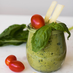 Green Pea And Basil Hummus - Plant Bellies