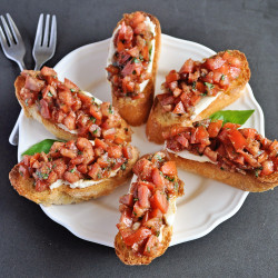 Easy Bruschetta Recipe With Fresh Mozzarella