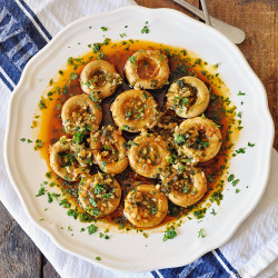 Sauteed Spanish Mushrooms With Garlic And Paprika