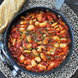 Spanish Beans With Tomatoes And Onions