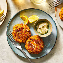 Classic Maryland Crab Cakes Recipe