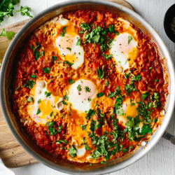 Shakshuka Recipe (easy &amp; Traditional)