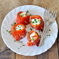 Roasted Red Bell Peppers With Garlic Cream Cheese