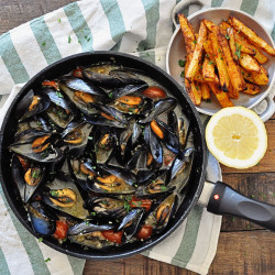 Drunken Mussels With Paprika Garlic French Fries