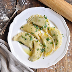 Homemade Ravioli With Spinach &amp; Manchego Cheese