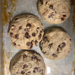 Thicc and Chewy Chocolate Chip Cookies