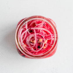 No-cook Pickled Onions Without Sugar