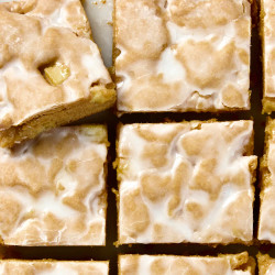 Apple Fritter Cookie Bars