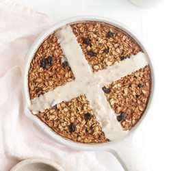 Hot Cross Bun Vegan Baked Oatmeal Recipe (gluten-free)