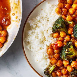 Sticky Sesame Chickpeas &amp; Broccoli
